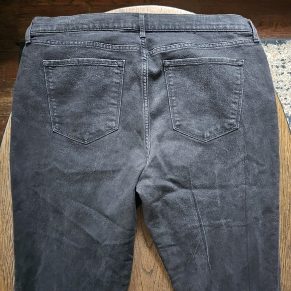 Old Navy Curvy Profile Raw Hem with Split Ankle Black Jeans Size Women's 16 Long - Picture 4 of 13